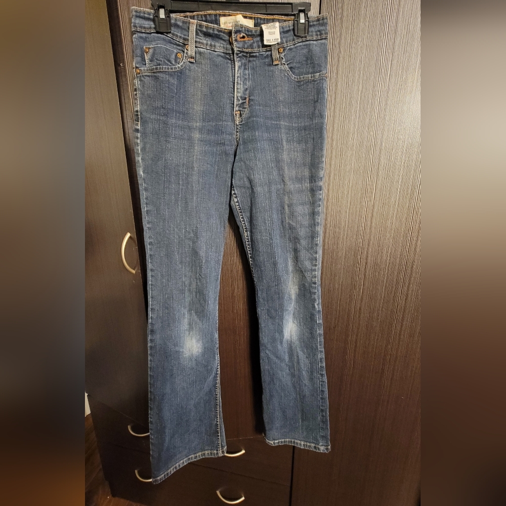 Levis Strauss Signature At Waist Bootcut Size 6